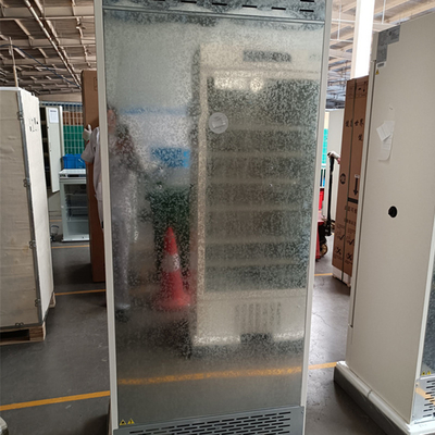 Armoire de refroidissement pharmaceutique verticale avec refroidissement par air forcé
