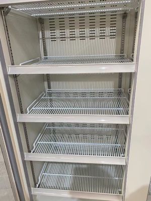 réfrigérateur biomédical de réfrigérateur de laboratoire de pharmacie de porte à deux battants de la plus grande capacité 656L