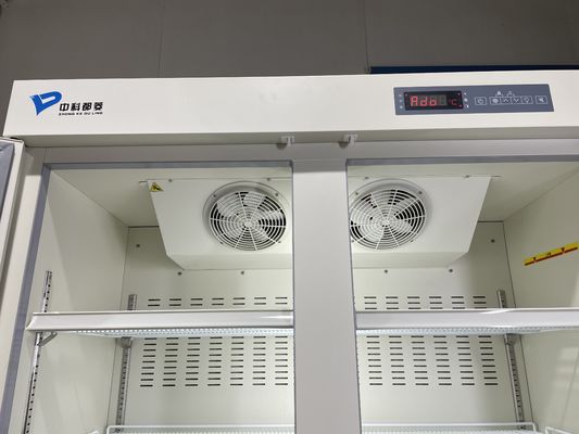 Réfrigérateur vaccinique de pharmacie médicale verticale de support de porte de la grande capacité 656L côte à côte 2-8 degrés