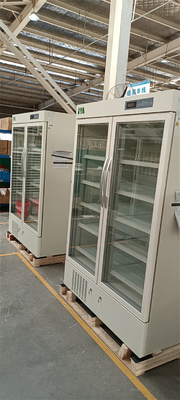 Congélateur de réfrigérateur pharmaceutique biomédical de grande capacité de 1006 litres avec de l'acier enduit pulvérisé