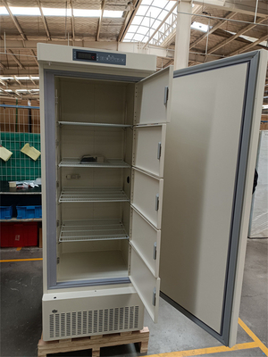 Surgélateur médical vaccinique de grande capacité du meuble de rangement 328L avec les étagères en acier de roulettes d'unité centrale