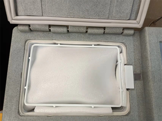 Cooler de vaccin portable certifié RoHS avec un matériau extérieur en alliage d'aluminium de 0,16 Cbm