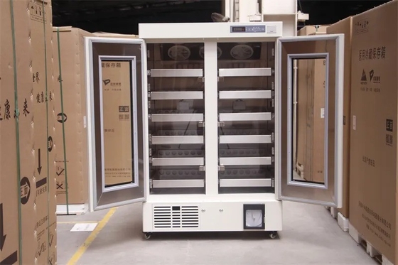 Réfrigérateur de la banque de sang de 658 litres, réfrigérateur biomédical de 4°C, avec la plus grande capacité de stockage de sang